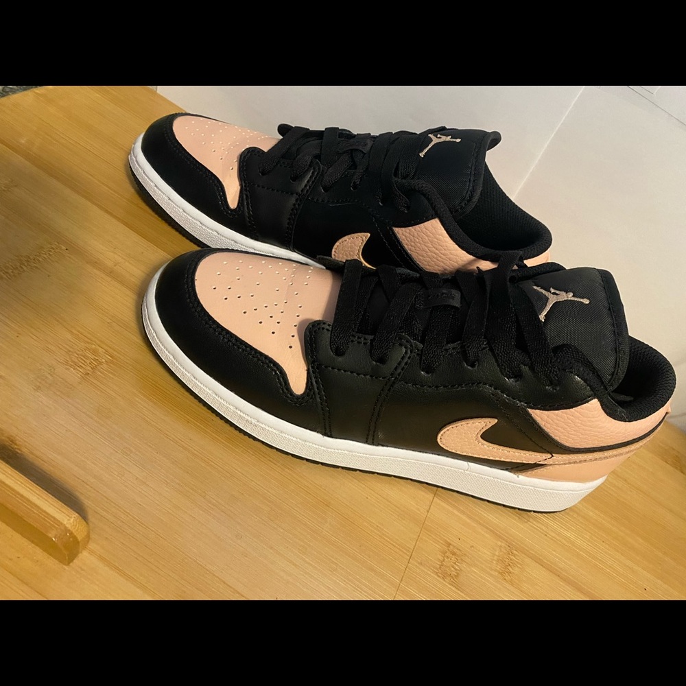 Air Jordan 1 Low “Crimson Tint” Pink and black